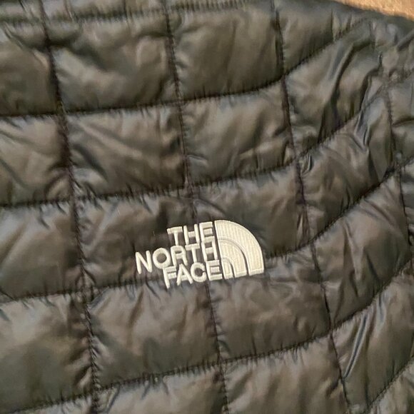 The North Face Thermoball Trekker Jacket - Large - Picture 7 of 10